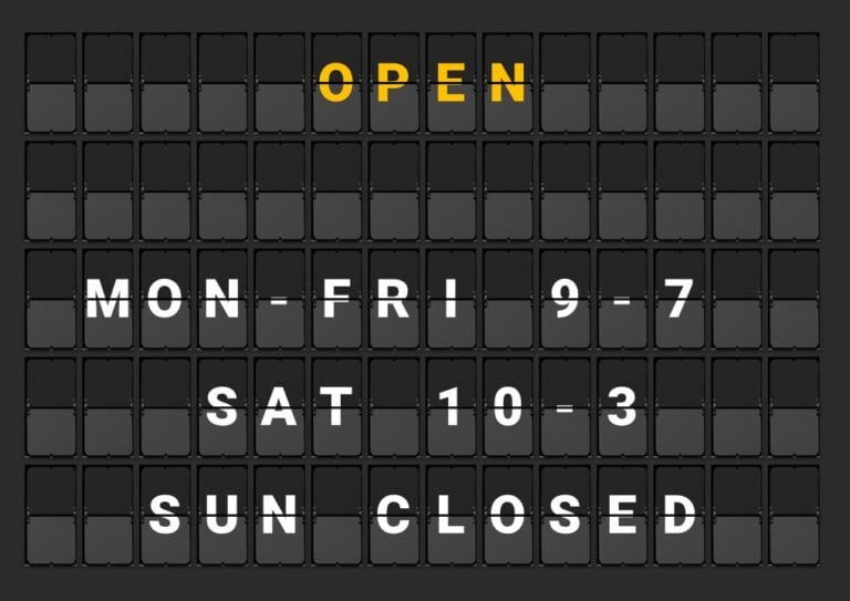 Split-Flap TV shop opening hours