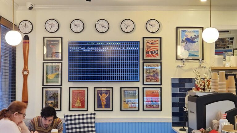 L'Avion Café is an aviation theme coffee shop in New York City
