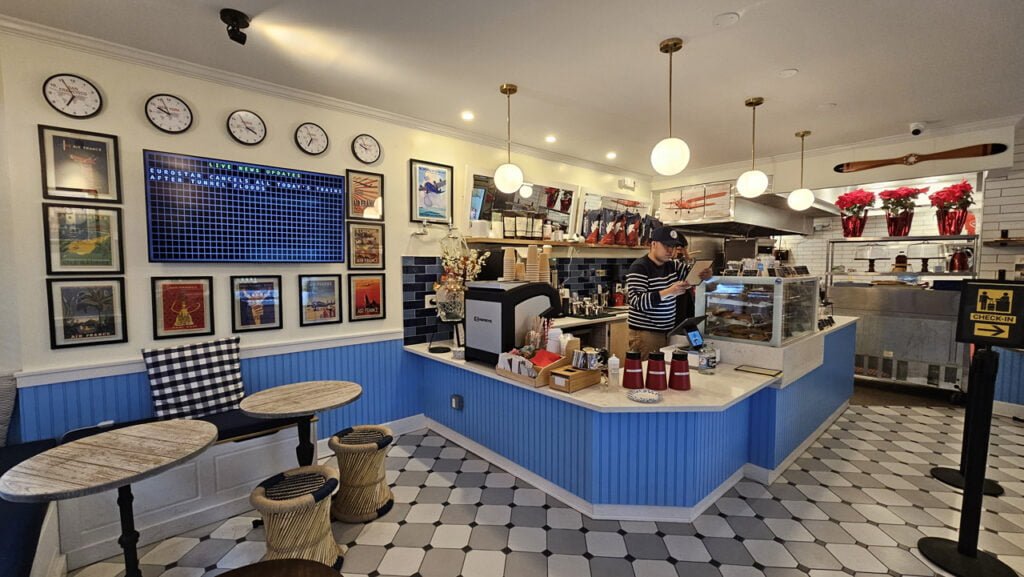 L'Avion Café is an aviation theme coffee shop in New York City