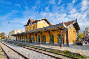 Blending Tradition with Technology The Impact of Split Flap TV on Modernizing Nostalgic Spaces